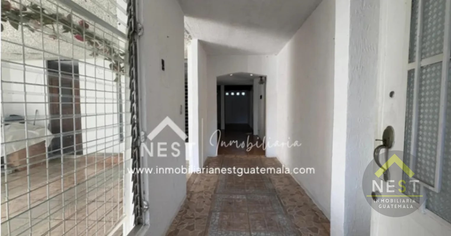Casa amplia en venta | Residenciales LOS OLIVOS - Zona 18 - 11