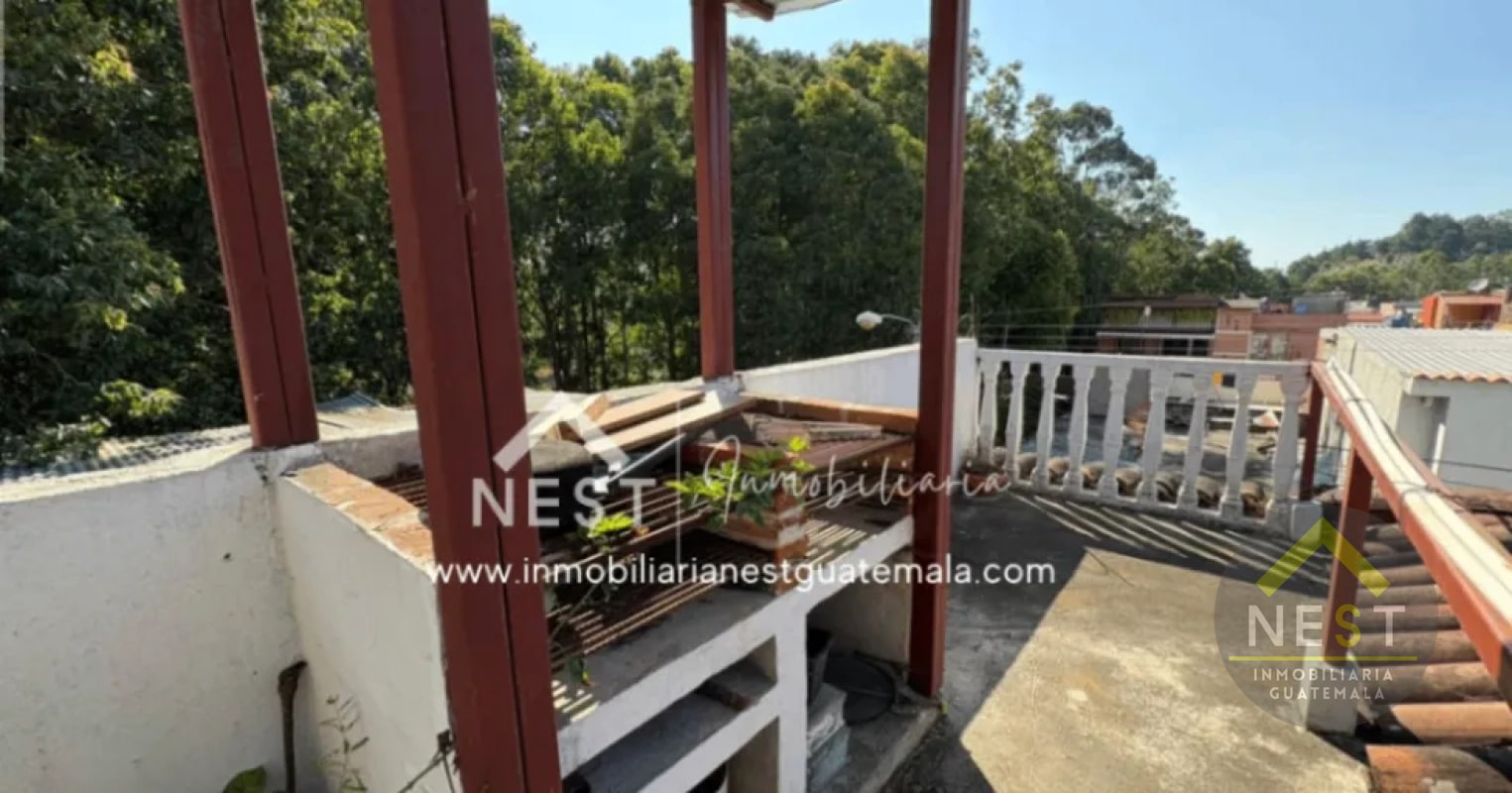 Casa amplia en venta | Residenciales LOS OLIVOS - Zona 18 - 1