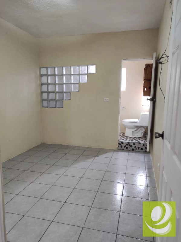 CASA EN VENTA EN ZONA 18 KM 6 CARRETERA AL ATLANTICO - 2