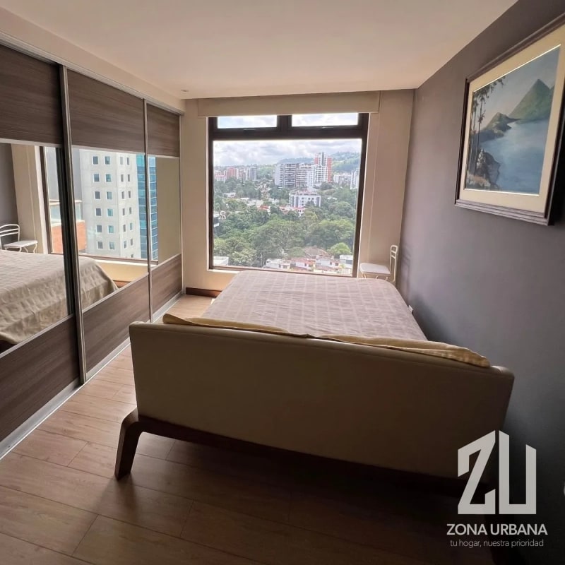 Penthouse de dos niveles con vista panorámica en Edificio Veinti4, Zona 10 - 10