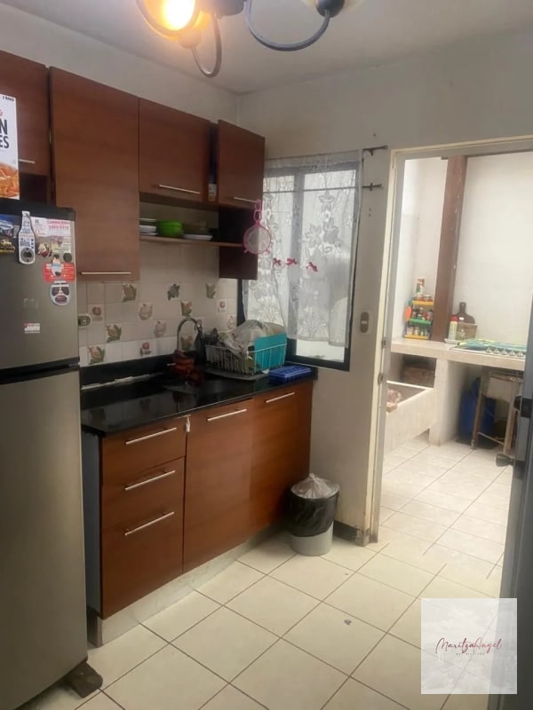 CASA EN VENTA EN ZONA 16 - 4