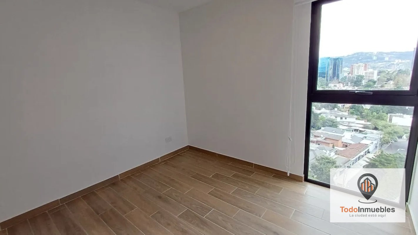 Apartamento en Renta en Parque 14 - 11