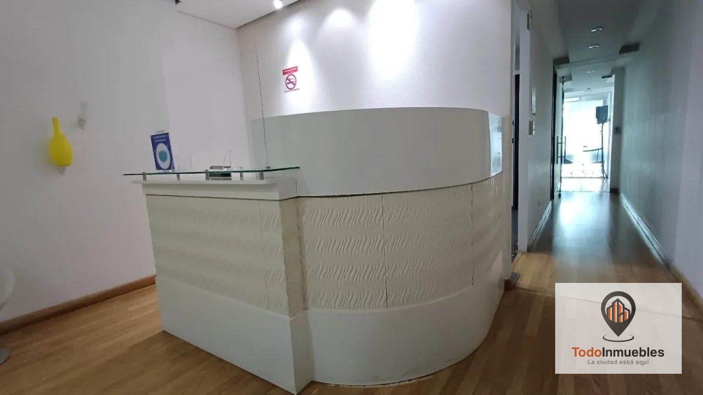Oficina Amueblada en Renta en z10 - 11