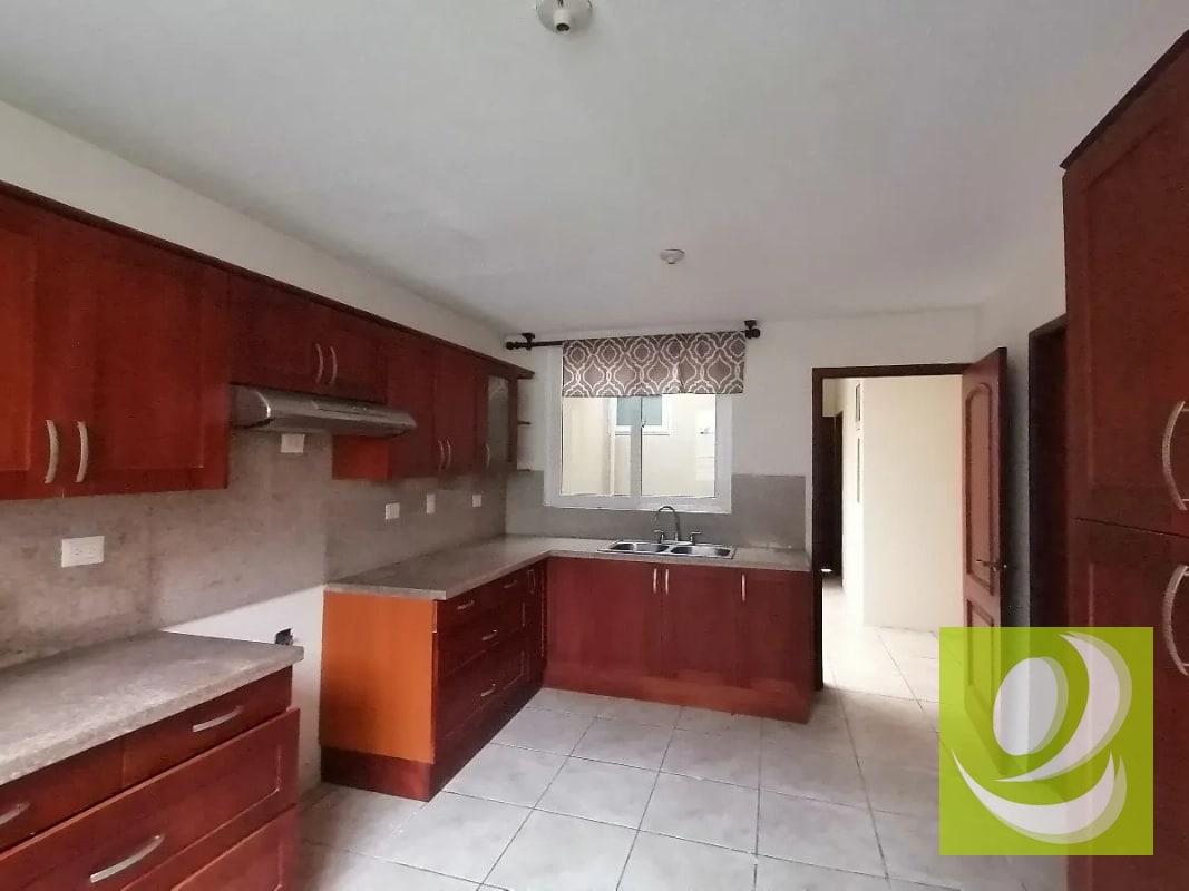Casa en venta ENTREVERDES - 12