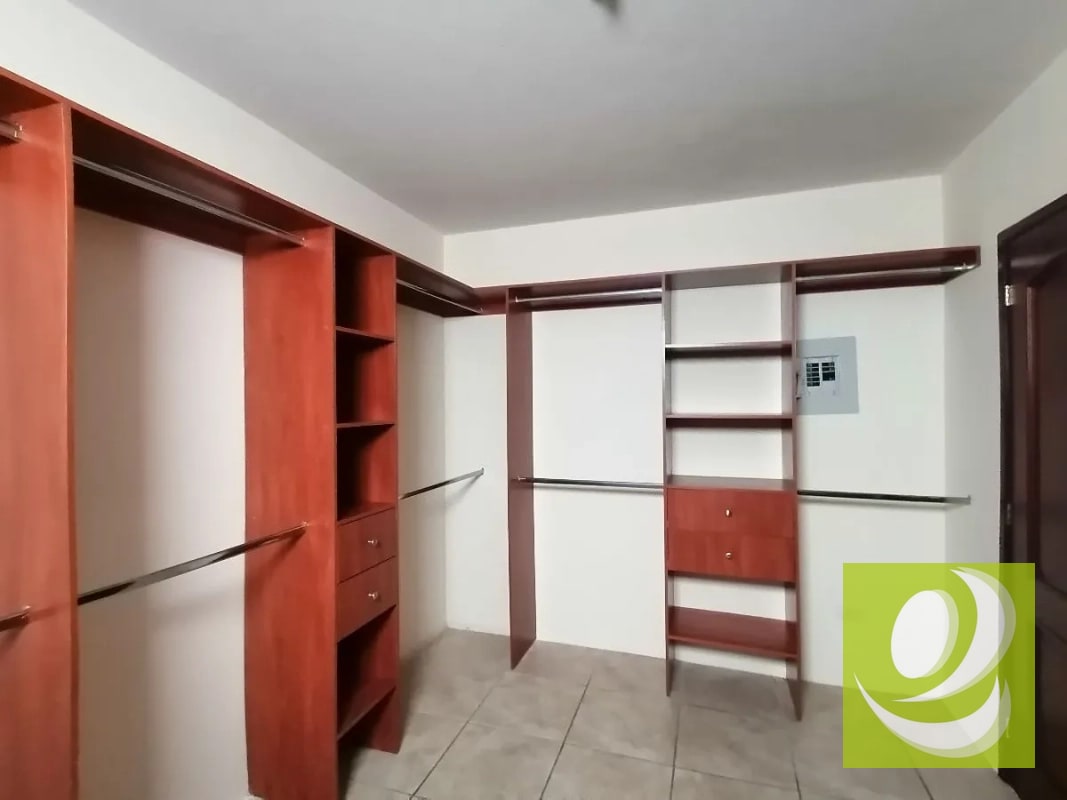 Casa en venta ENTREVERDES - 6