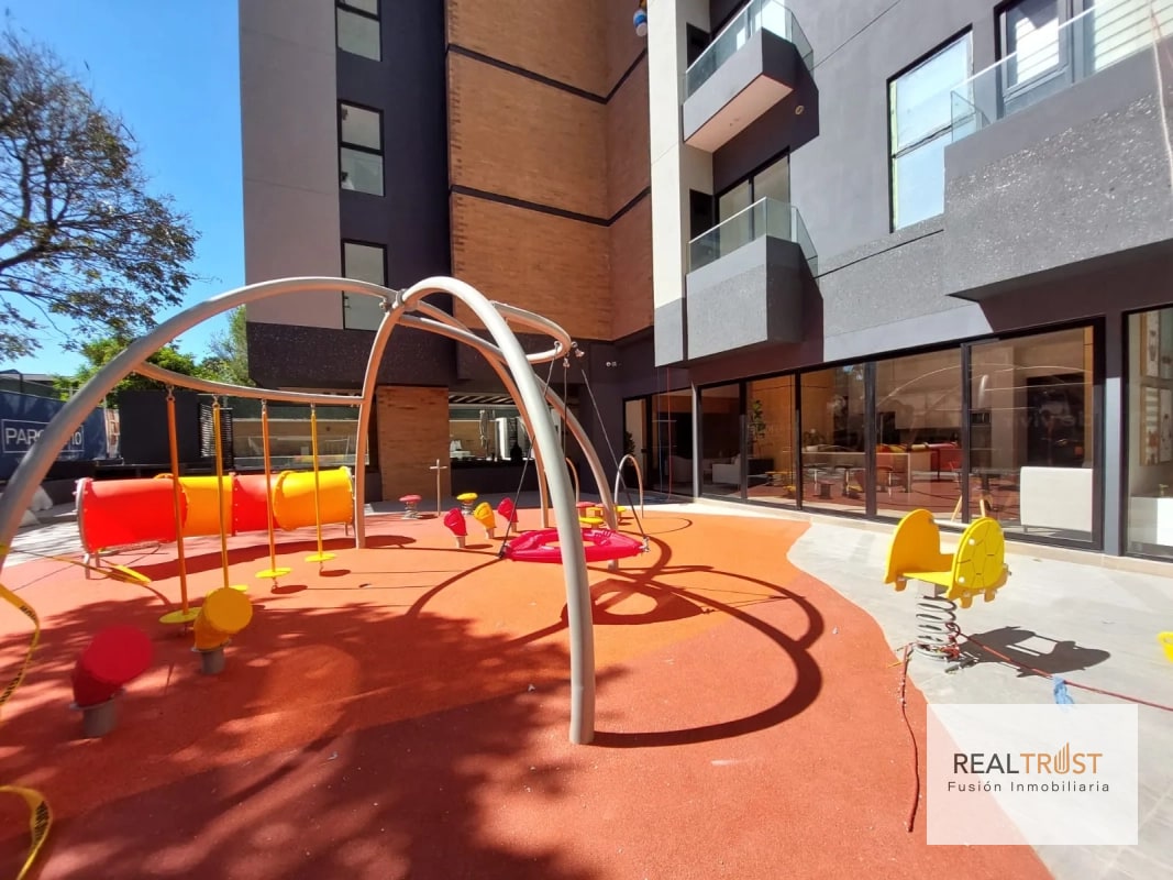 Apartamento amueblado zona 10 - 13