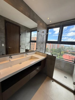 Apartamento en renta y venta en zona 10 — Apartamento en Venta en Santa Sofía 7AV, Zona 10, Guatemala, Ciudad — miniatura 6 de 14