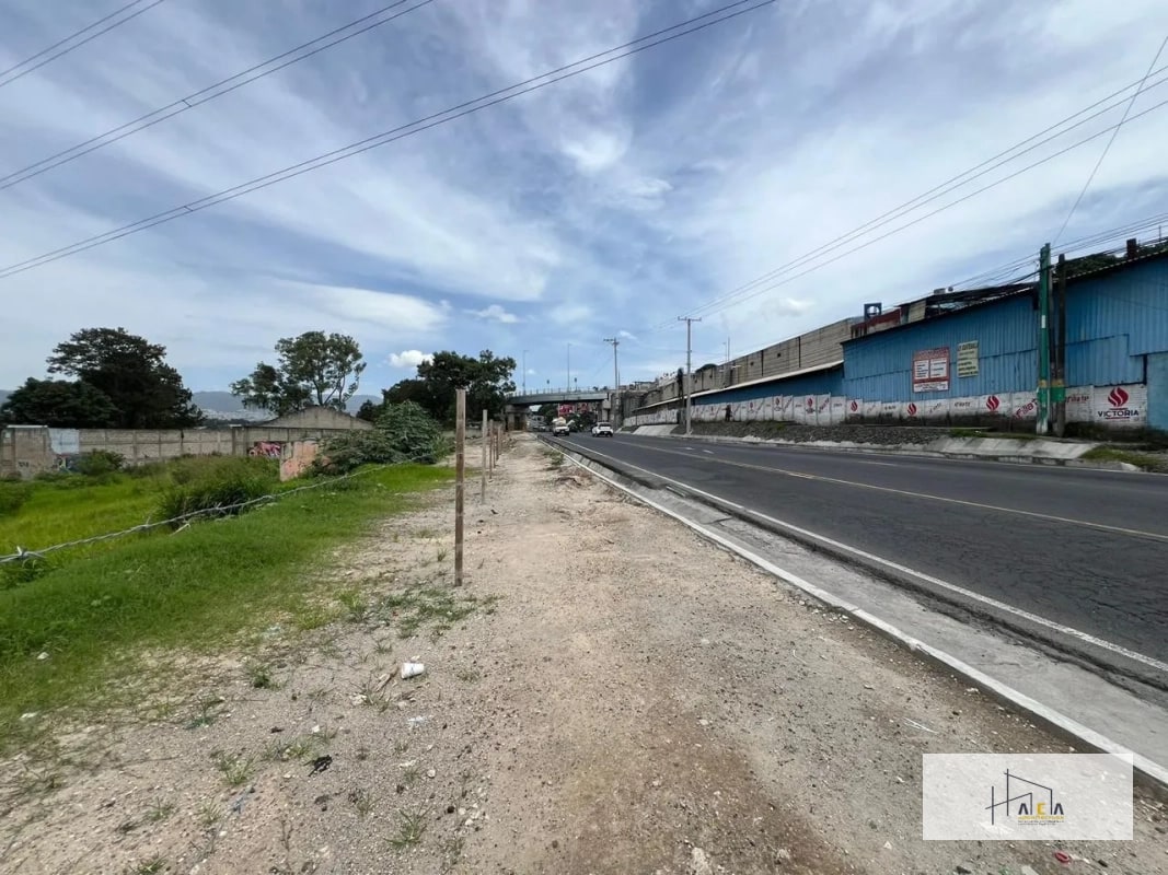 Venta terreno en sector industrial y comercial - 4