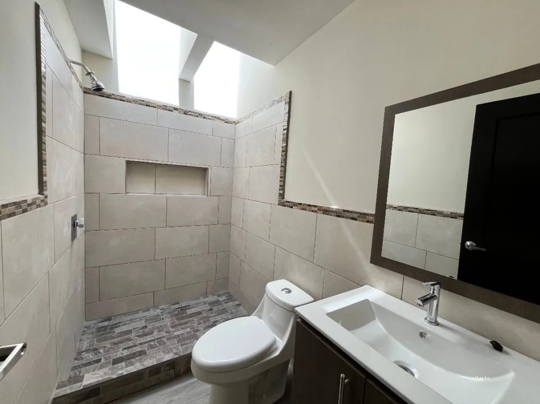 Casa en Venta Hacienda Real Zona 16 - 3 Habitaciones — Casa en Venta en Hacienda Real, Zona 16, Guatemala, Ciudad — foto 11 de 13