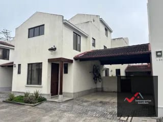 CASA EN VENTA CARRETERA A EL SALVADOR KM. 19.8 SAN AGUSTIN LAS MANZANILLAS, — Casa en Alquiler en Las Manzanillas, Carretera a El Salvador, Guatemala, Ciudad — miniatura 1 de 15