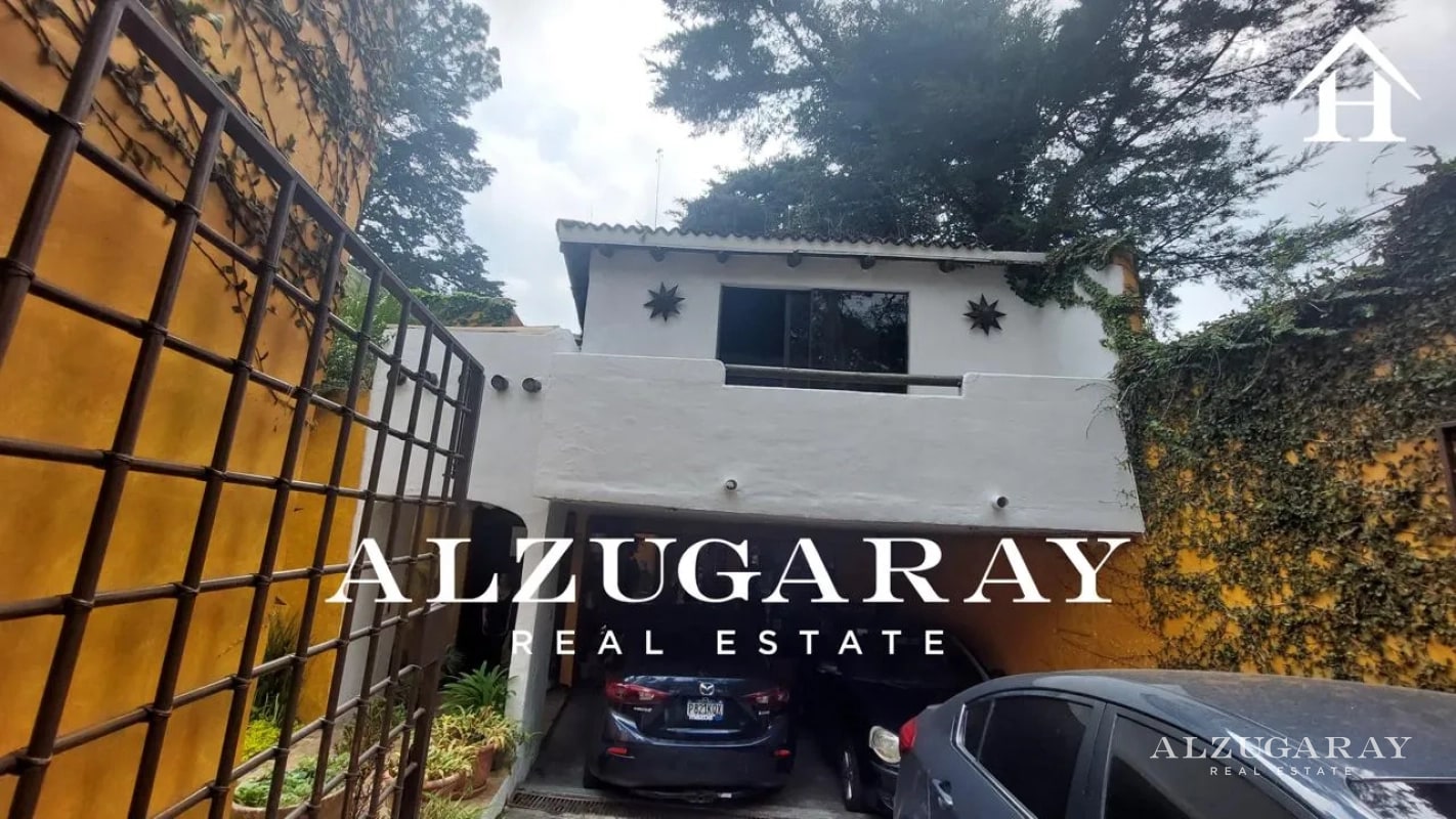 CASA C/PÉRGOLA Y JARDÍN 4 HAB/ UBICADA EN MUXBAL