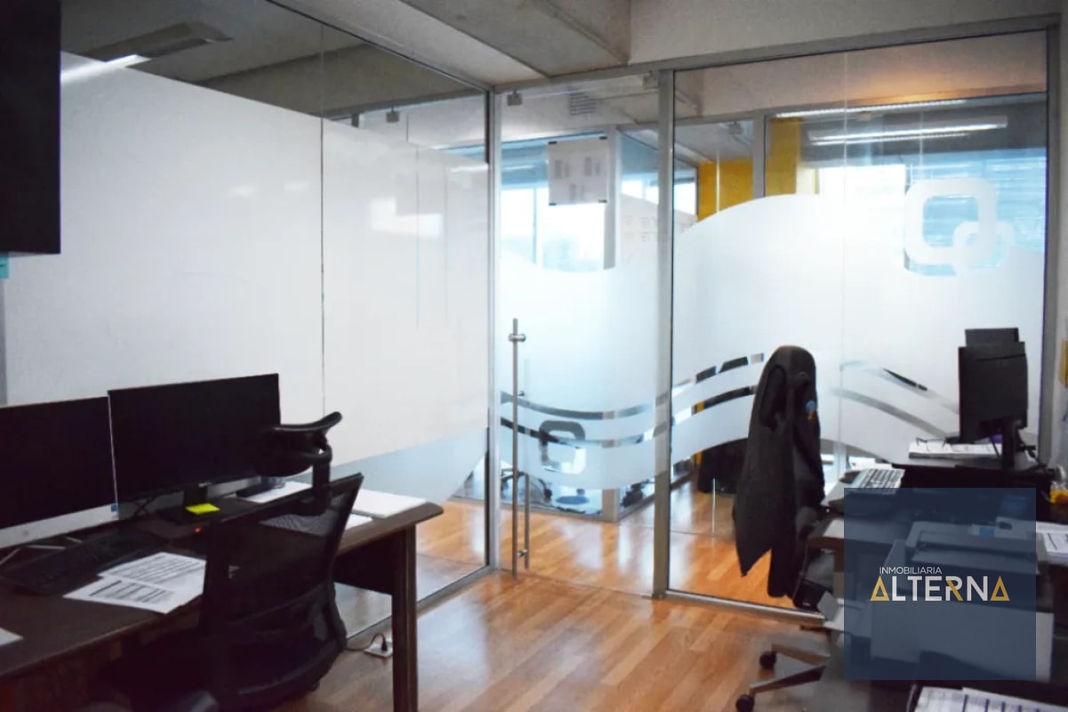 Oficina en Renta en zona 10 - 3