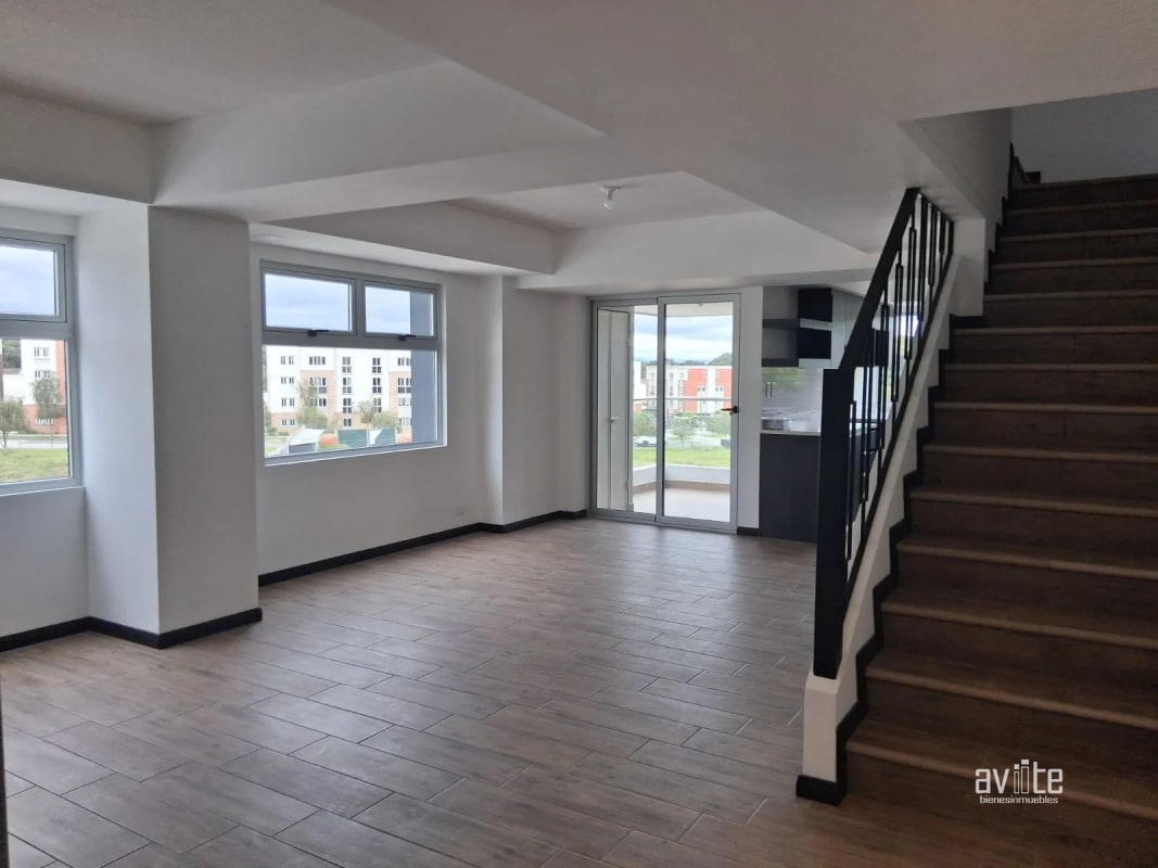Condado Naranjo, Serena.  Villa de 2 niveles Q7500 para estrenar - 6