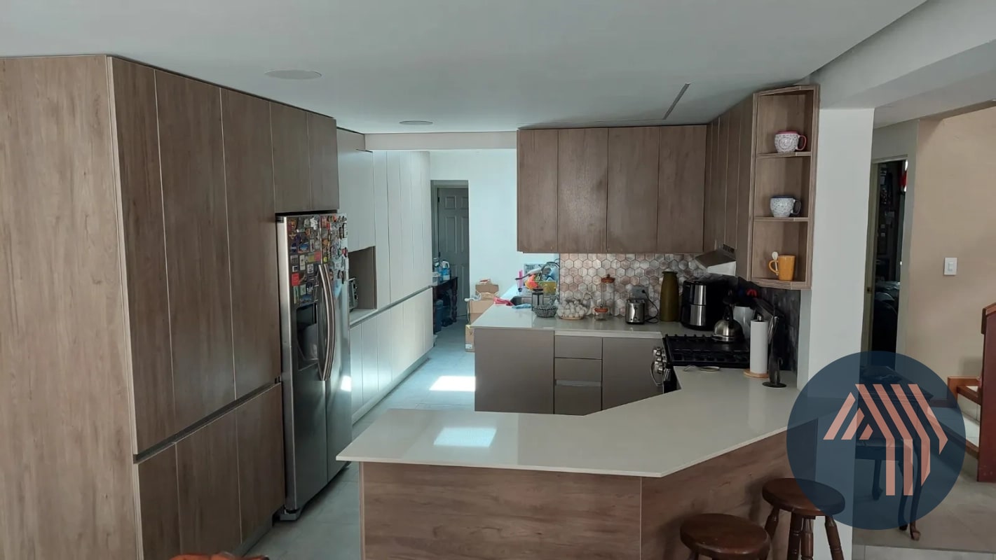 ALQUILER DE CÉNTRICO TOWNHOUSE - MONTE AZUL, ZONA 13 - 15
