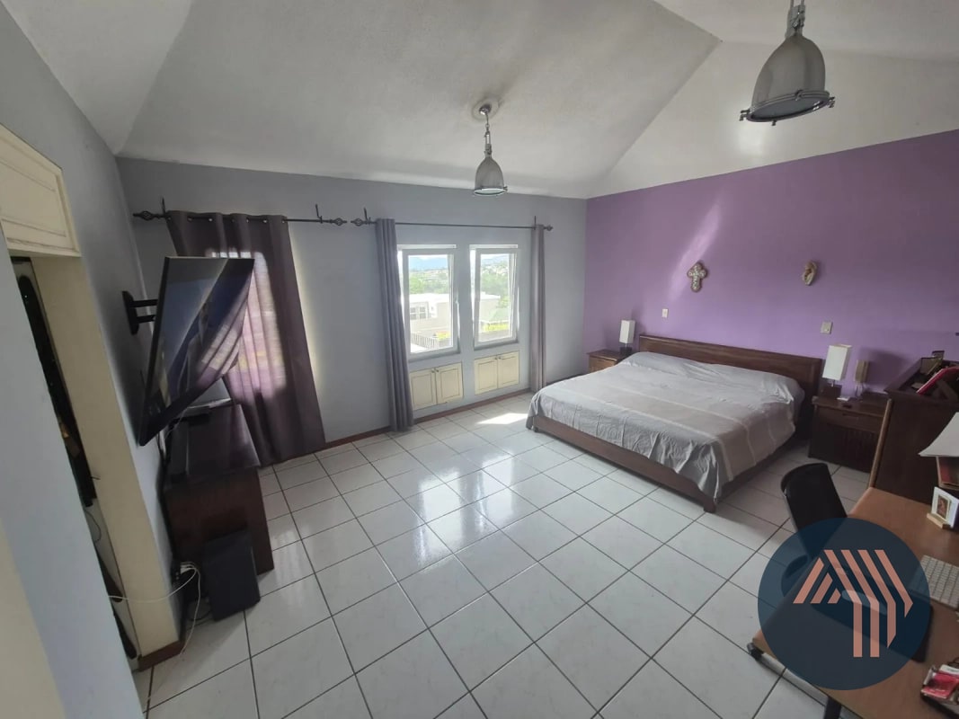 ALQUILER DE CÉNTRICO TOWNHOUSE  - MONTE AZUL, ZONA 13 - 2