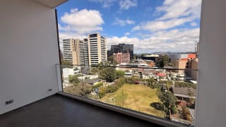Apartamento en Venta — Apartamento en Venta en Naori, Zona 10, Guatemala, Ciudad — miniatura 2 de 14