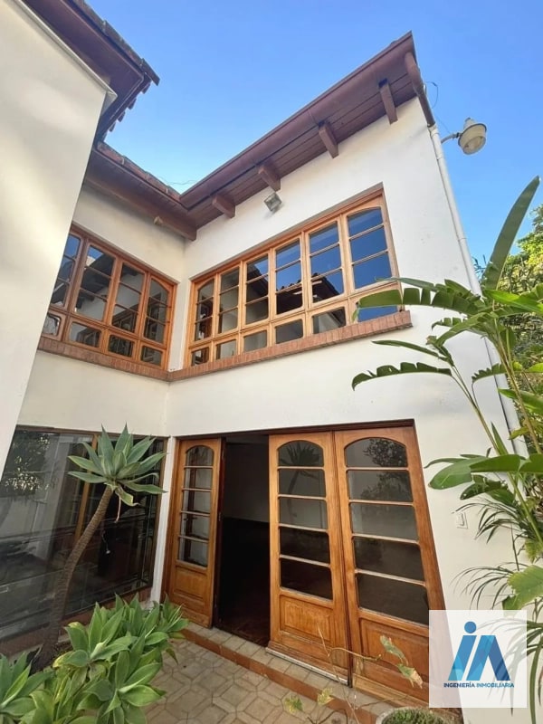 CASA EN VENTA - đResidenciales Mallorca, zona 14 _Una residencia Ășnica con acabados de caoba y amplio jardĂn_ â Casa en Venta en Zona 14, Guatemala, Ciudad â foto 11 de 16