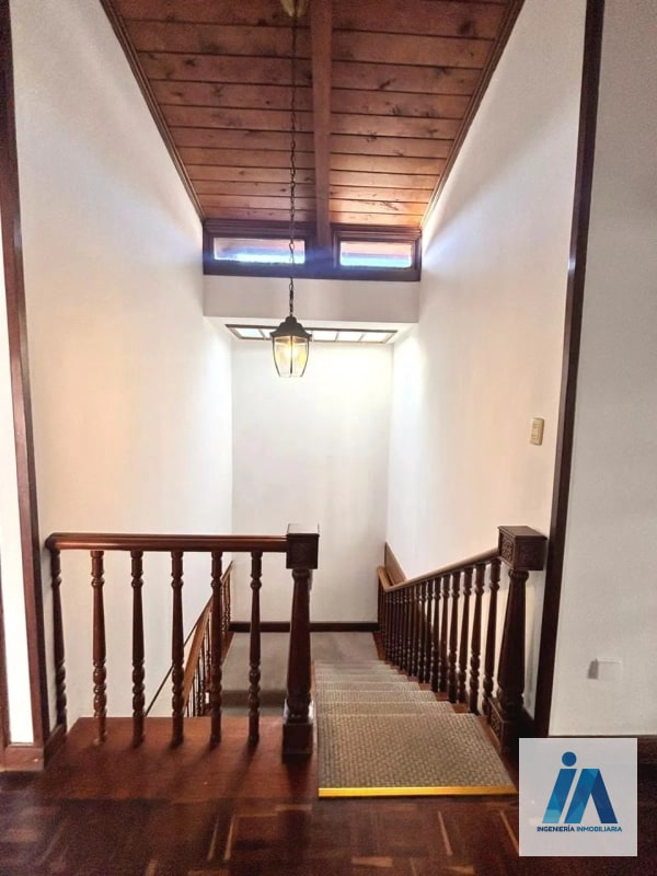 CASA EN VENTA - đResidenciales Mallorca, zona 14 _Una residencia Ășnica con acabados de caoba y amplio jardĂn_ â Casa en Venta en Zona 14, Guatemala, Ciudad â foto 8 de 16