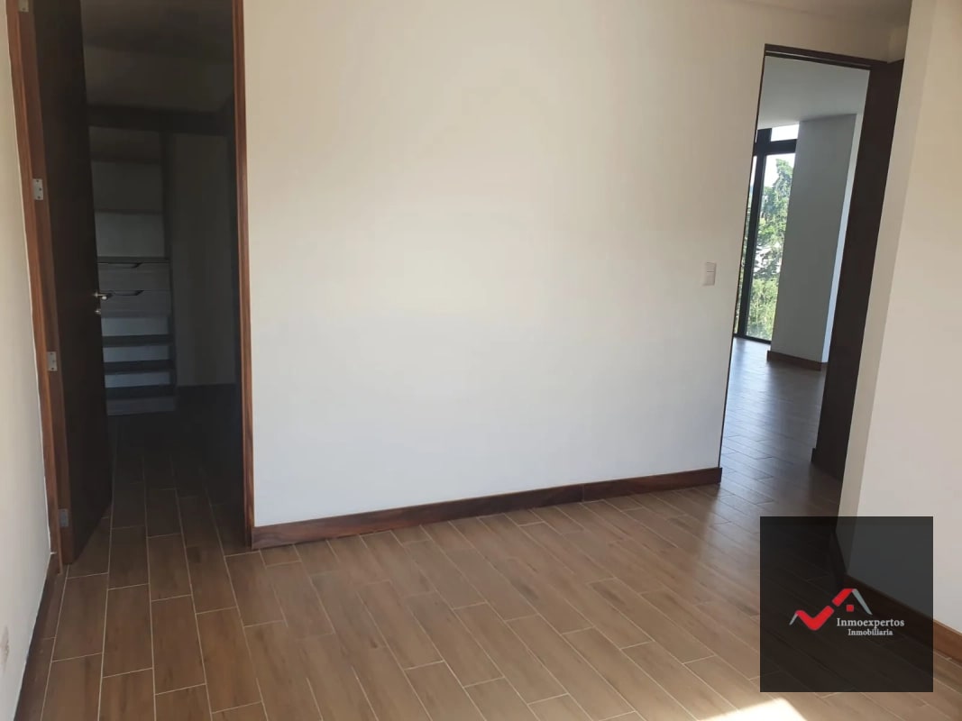 APARTAMENTO EN VENTA ZONA 15 - 1