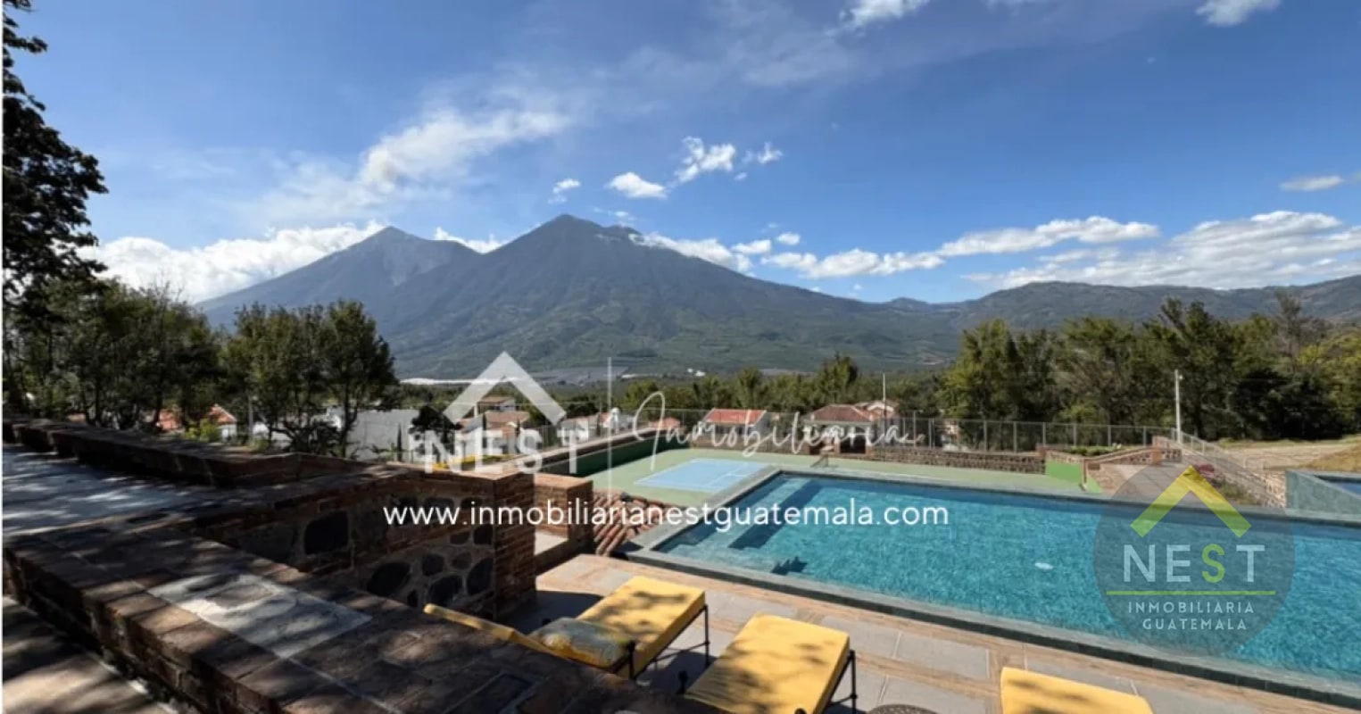 Hermosa casa colonial en Venta | ANTIGUA GARDENS - Sacatepéquez - 2