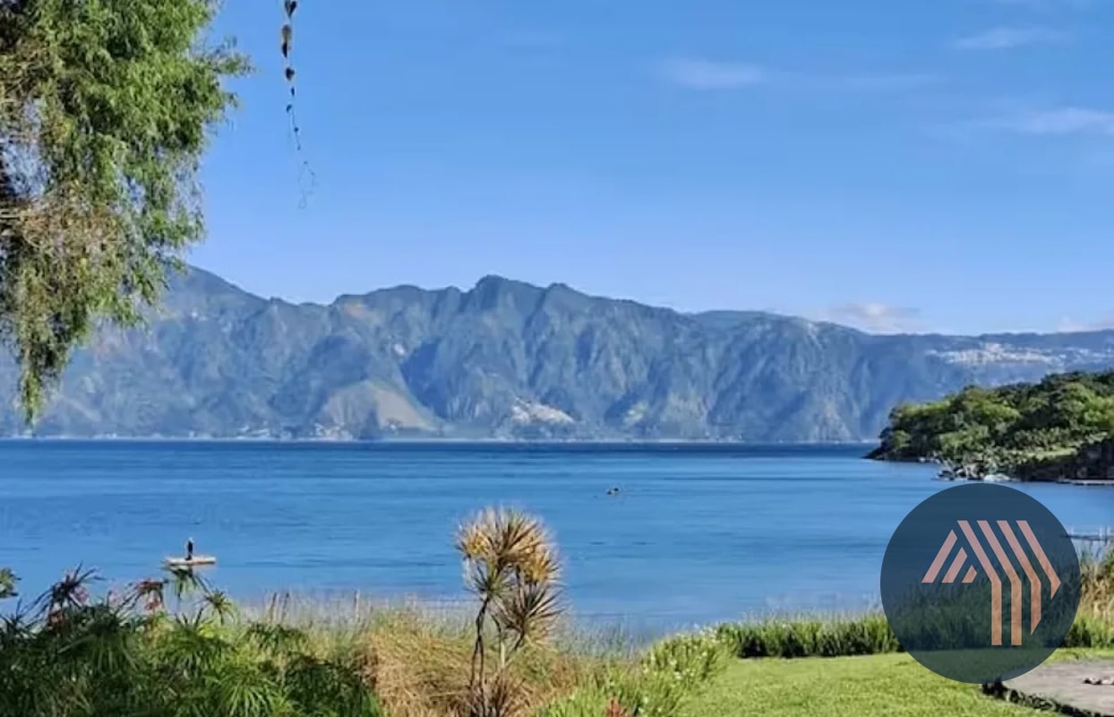 ALQUILER DE HERMOSA CASA FRENTE A LAGO ATITLÁN - CERRO DE ORO - 10