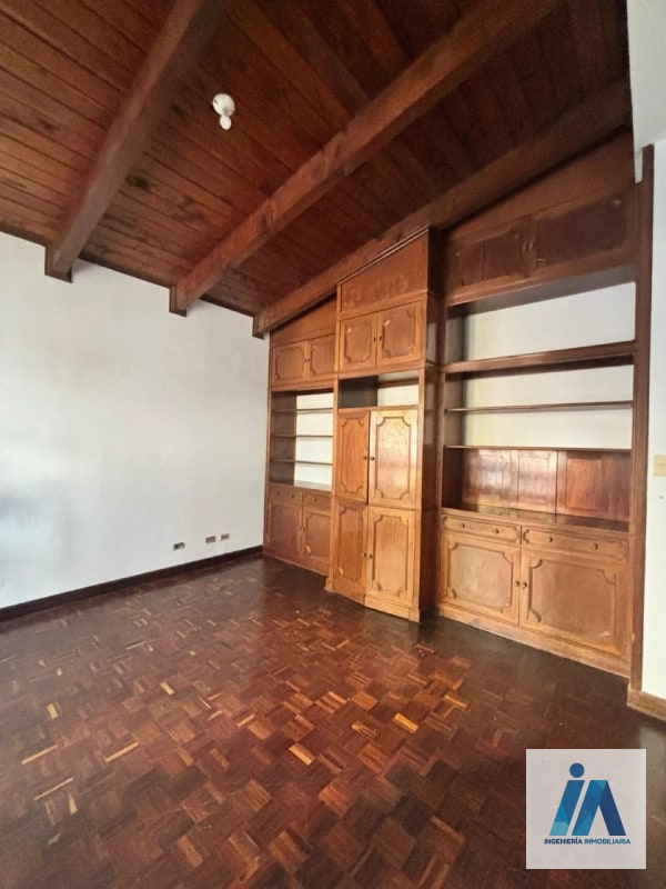 CASA EN VENTA - Residenciales Mallorca, zona 14 — Casa en Venta en Zona 14, Guatemala, Ciudad — foto 2 de 14