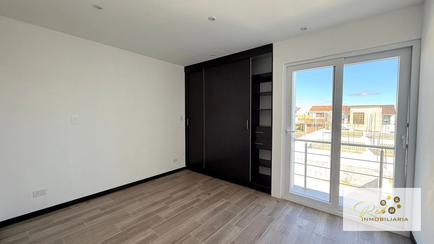 🏡 Casa para Estrenar en Venta – Zona 16, Hacienda Real - 13