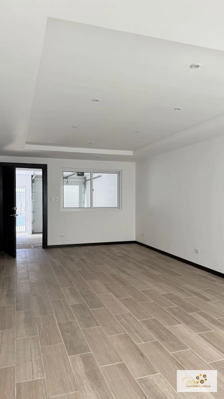 🏡 Casa para Estrenar en Venta – Zona 16, Hacienda Real - 11