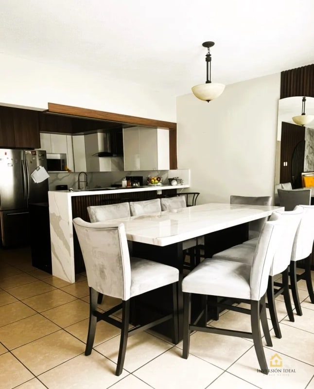 Vendo casa 4 habitaciones + cuarto de servicio en zona 16 - 6