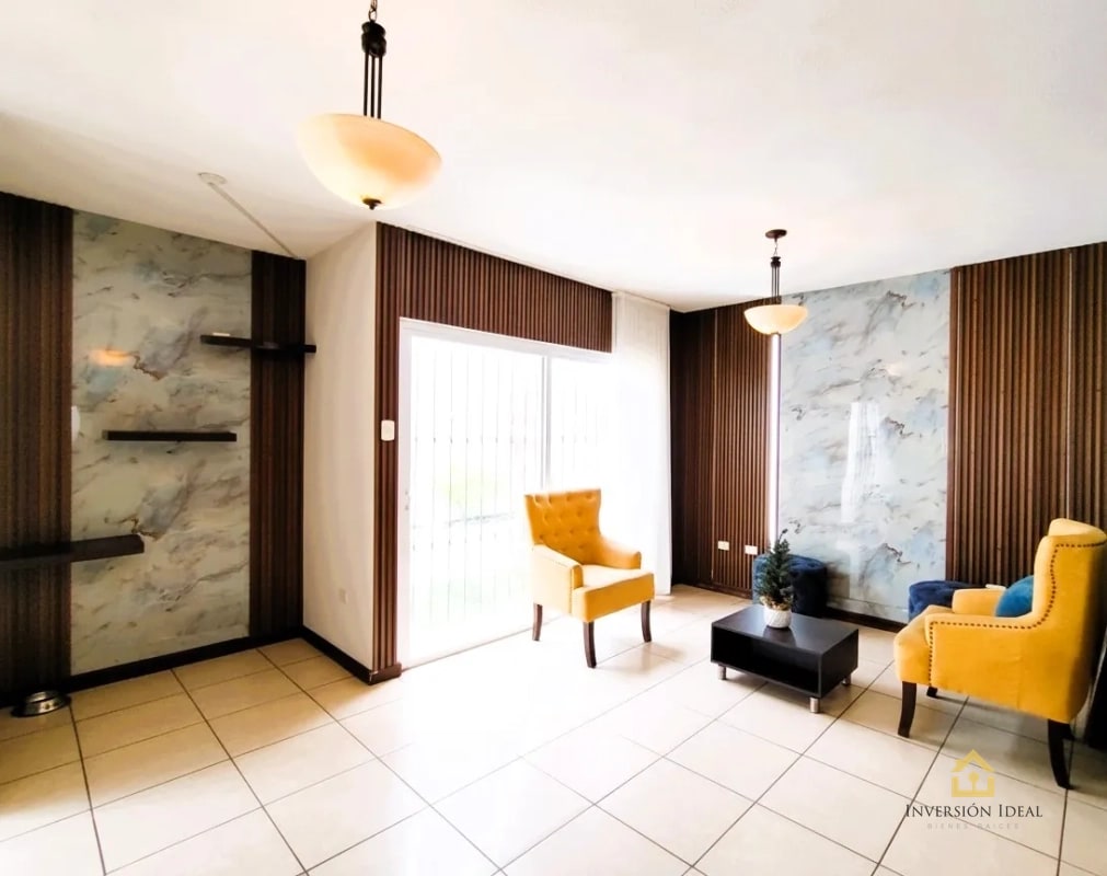 Vendo casa 4 habitaciones + cuarto de servicio en zona 16 - 5