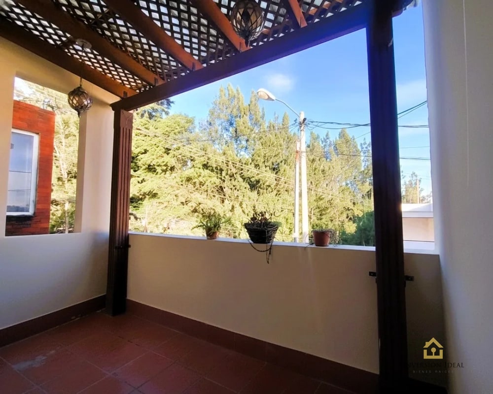 Vendo casa 4 habitaciones + cuarto de servicio en zona 16 - 3