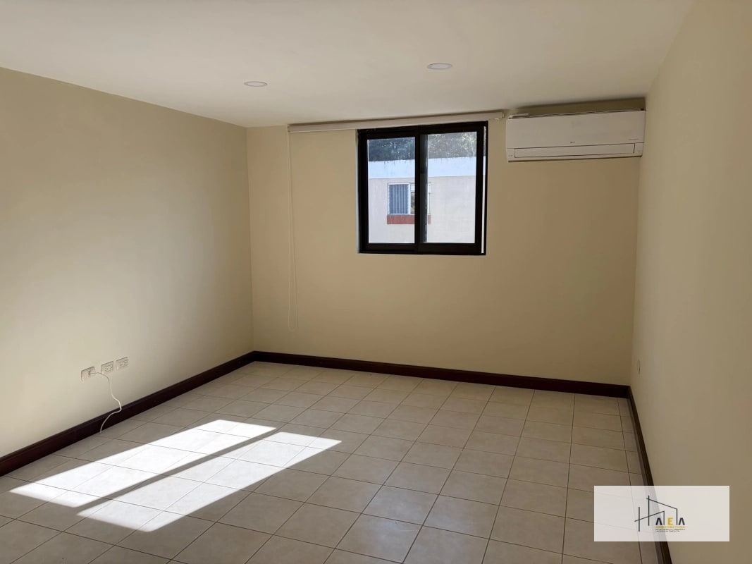 Hermosa casa en venta - 12