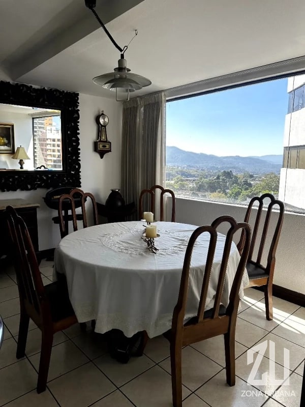 Apartamento amplio con balcón perimetral en Pacífica Plaza, Zona 14 - 5
