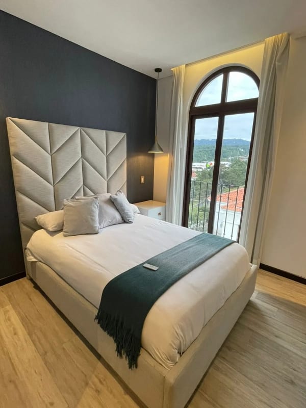 Apto amoblado en venta en LIRIOS DE CAYALÁ 2 zona 16 — Apartamento en Venta en Lirios de Cayalá II, Zona 16, Guatemala, Ciudad — foto 8 de 13