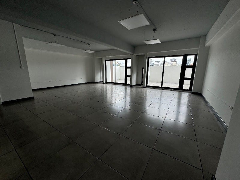 VENTA 2 OFICINA EDIFICIO ASCEND ZONA 9 — Oficina en Venta en Zona 9, Guatemala, Ciudad — foto 4 de 8