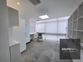 Oficina Zona 10 Renovati — Oficina en Alquiler en Renovati, Zona 10, Guatemala, Ciudad — miniatura 6 de 7