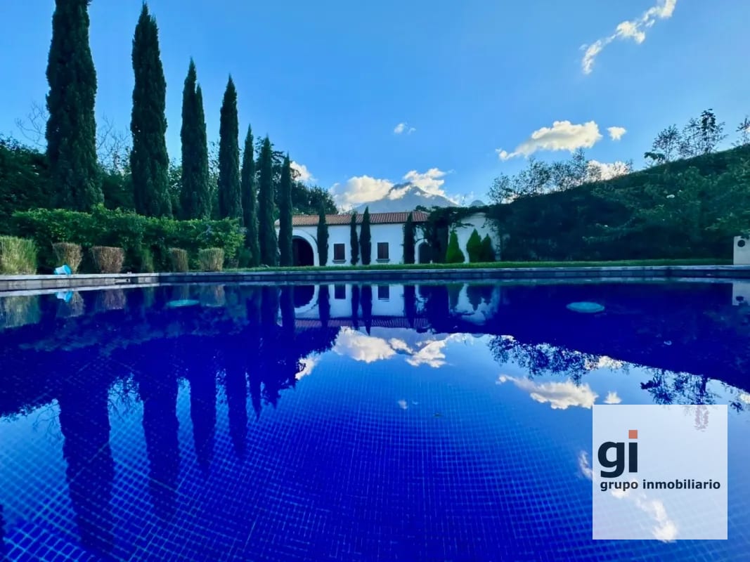 Espectacular casa en venta en Antigua Guatemala — Casa en Venta en Antigua, Sacatepéquez — foto 2 de 13