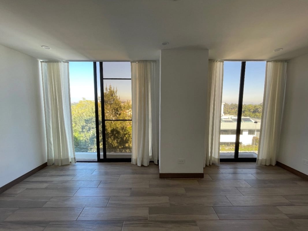 APARTAMENTO RENTA ZONA 15 VH1., 94 MTS2, 3 DORMITORIOS.2 PARQUEOS  $1,350 — Apartamento en Alquiler en Vista Hermosa I, Zona 15, Guatemala, Ciudad — foto 5 de 6