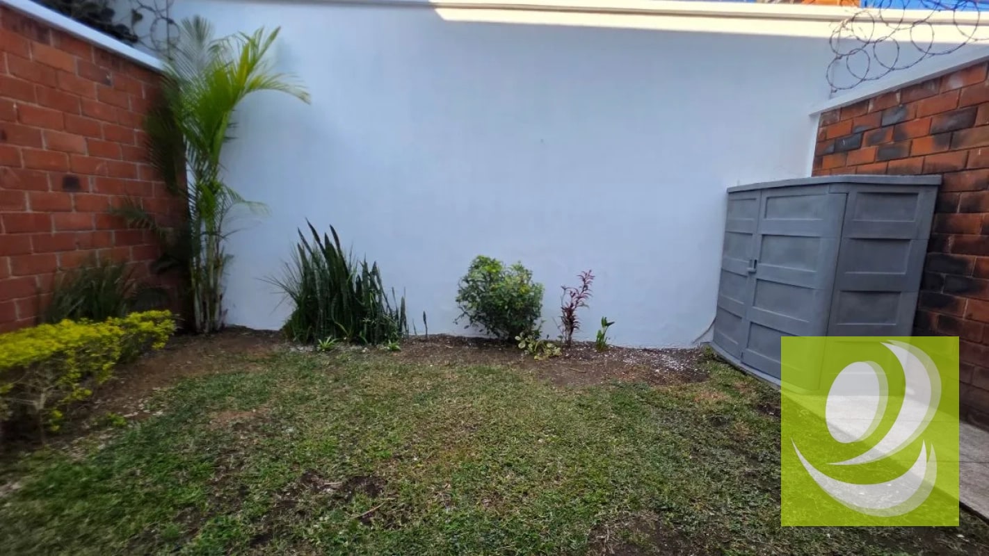 CASA RESIDENCIAL EN VENTA EN Z3 JARDINES DE LAS DALIAS - 2
