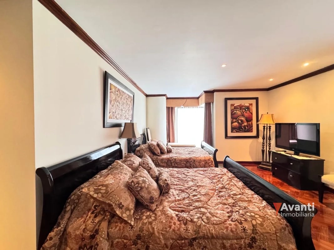 VENTA APARTAMENTO ZONA 14, AMPLIO - 6
