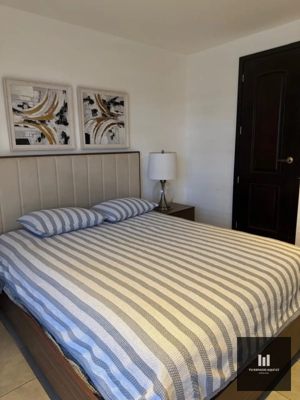 Apartamento en Alquiler, en Zona 10 - Amueblado - 5
