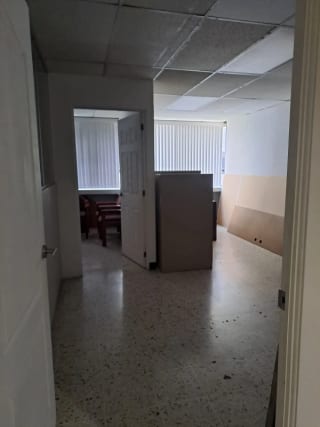 Se renta oficina en zona 10 de 67.80 metros — Oficina en Alquiler en Zona 10, Guatemala, Ciudad — miniatura 1 de 3