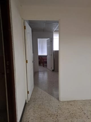 Se renta oficina en zona 10 de 67.80 metros — Oficina en Alquiler en Zona 10, Guatemala, Ciudad — miniatura 3 de 3