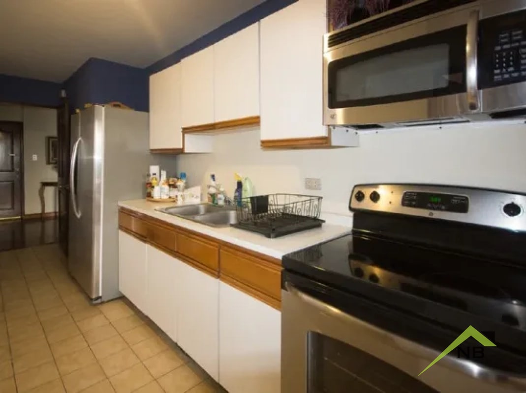 APARTAMENTO EN VENTA ZONA 13 CON VISTA AL LAGO Y VOLCANES - 4