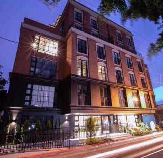 📍 APARTAMENTO EN VENTA – EDIFICIO LA VILLA | ZONA 14 — Apartamento en Venta en Zoe Apartments, Zona 14, Guatemala, Ciudad — miniatura 1 de 16