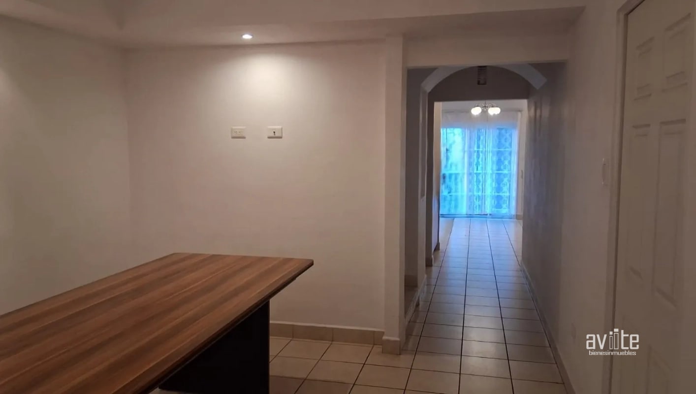Condado San Nicolas 3. Casa de 3 niveles en venta Q1,950,000 más impuestos - 5