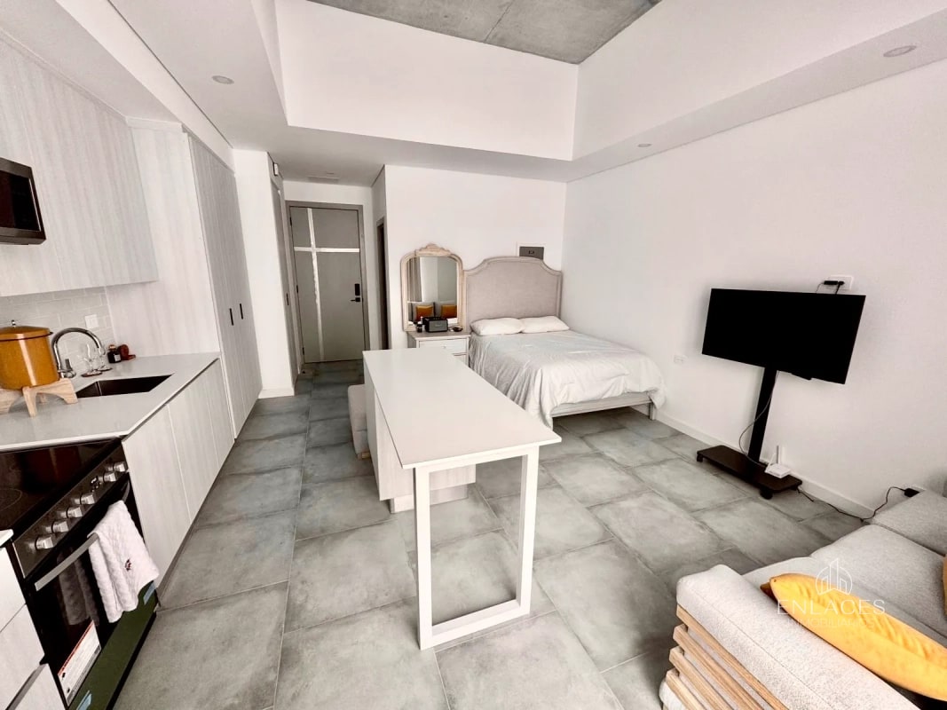 Zona 16 • Apartamento en Renta • Antares de Cayalá • Estudio - 6