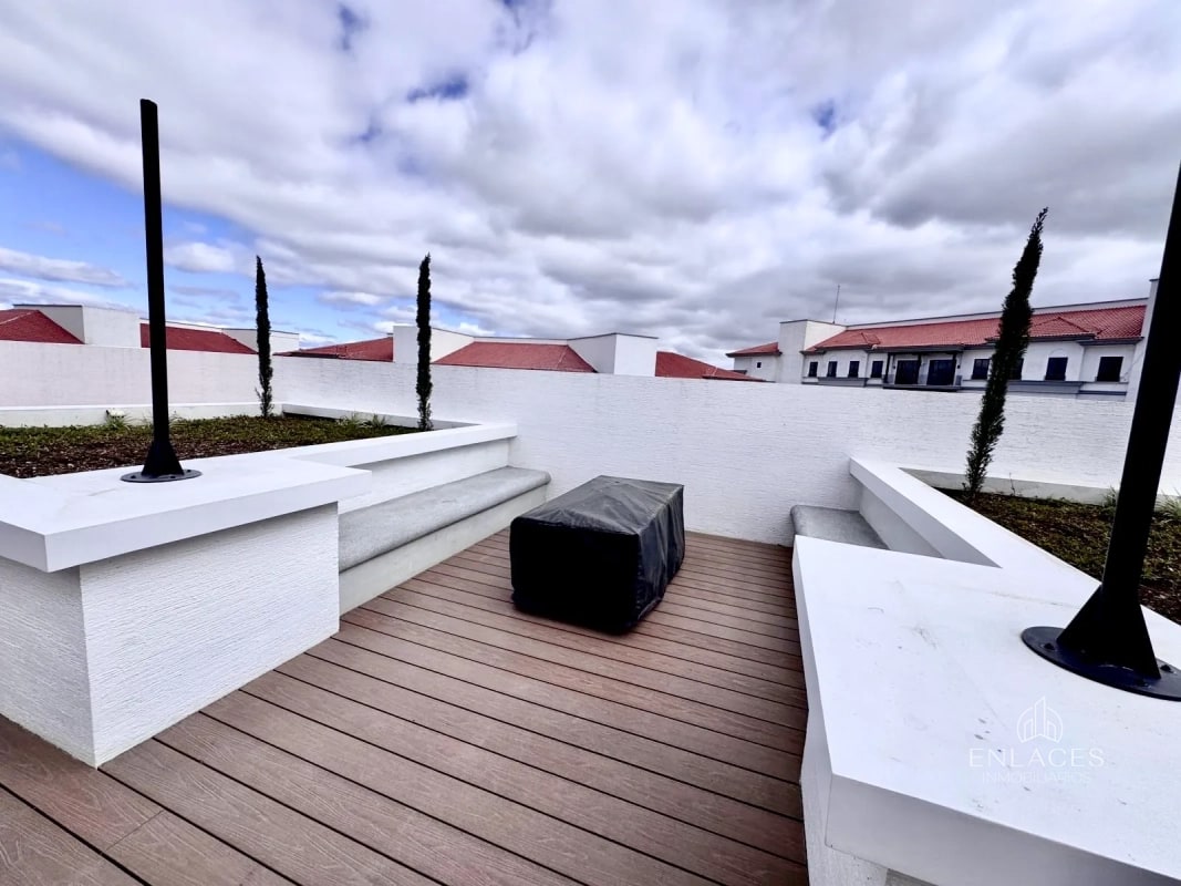 Zona 16 • Apartamento en Renta • Antares de Cayalá • Estudio - 2