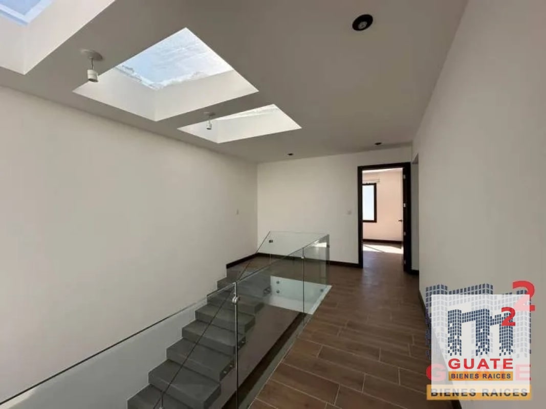 Casa en condominio en Renta, Zona 16 - 8