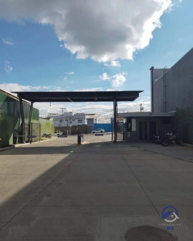 Ofibodegas en renta al final de la Calzada Roosevelt - 8